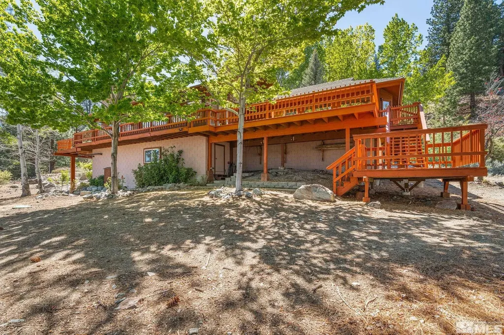 2414 Centennial Genoa NV 89411
