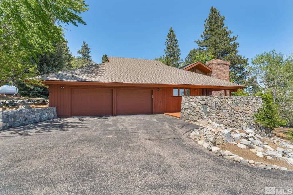 2414 Centennial Genoa NV 89411