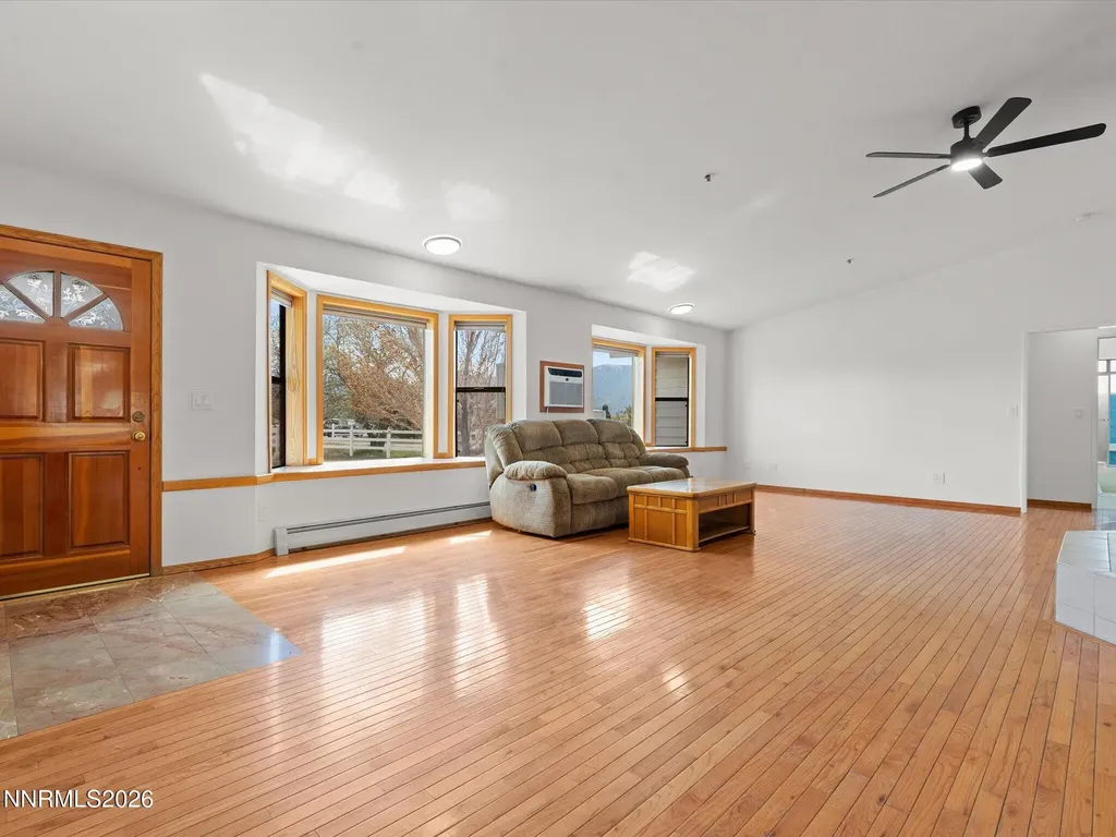 1316 Kim Minden NV 89423