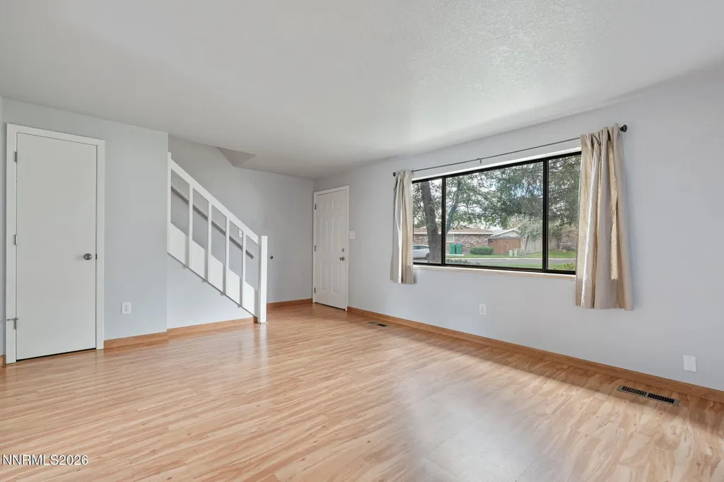 718 Travis Carson City NV 89701