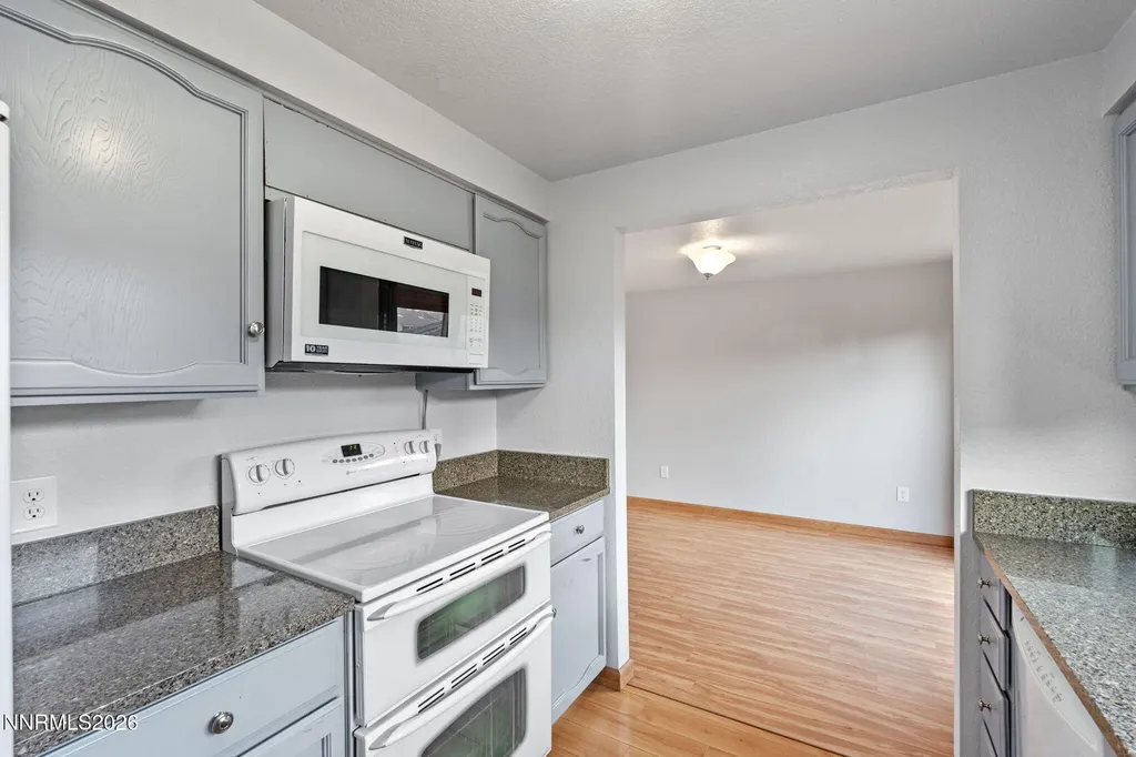 718 Travis Carson City NV 89701
