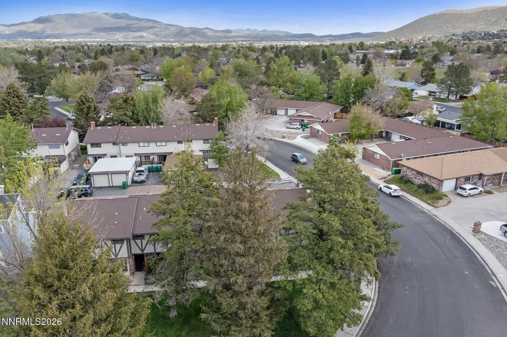 718 Travis Carson City NV 89701