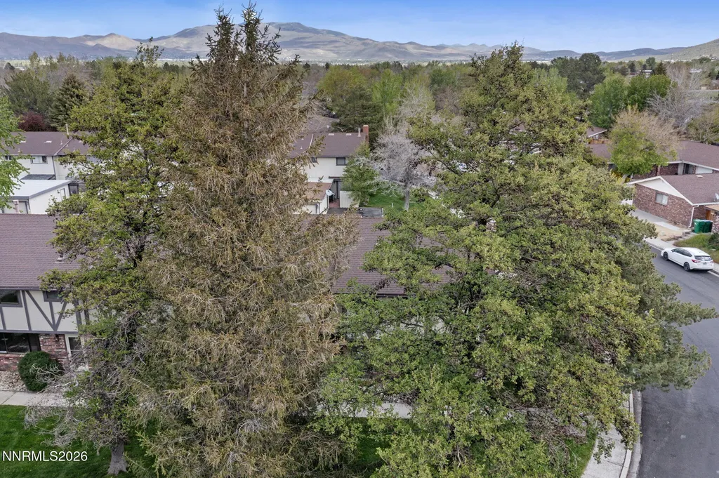 718 Travis Carson City NV 89701