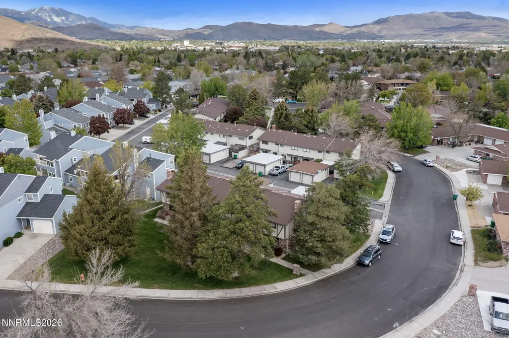 718 Travis Carson City NV 89701