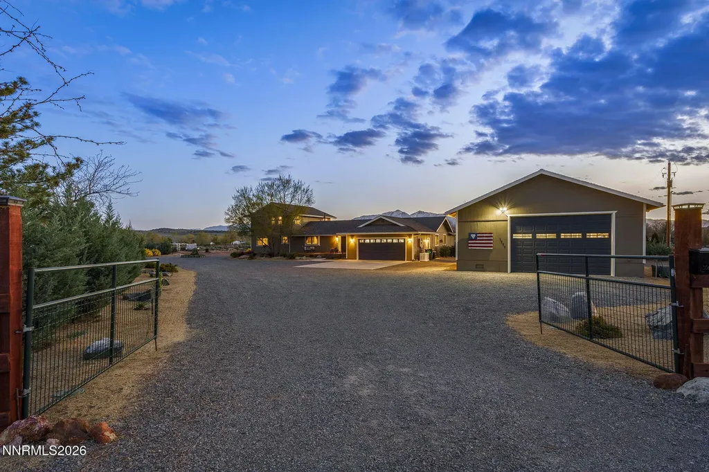 1324 Tamzy Gardnerville NV 89410