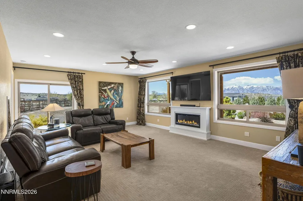 1324 Tamzy Gardnerville NV 89410