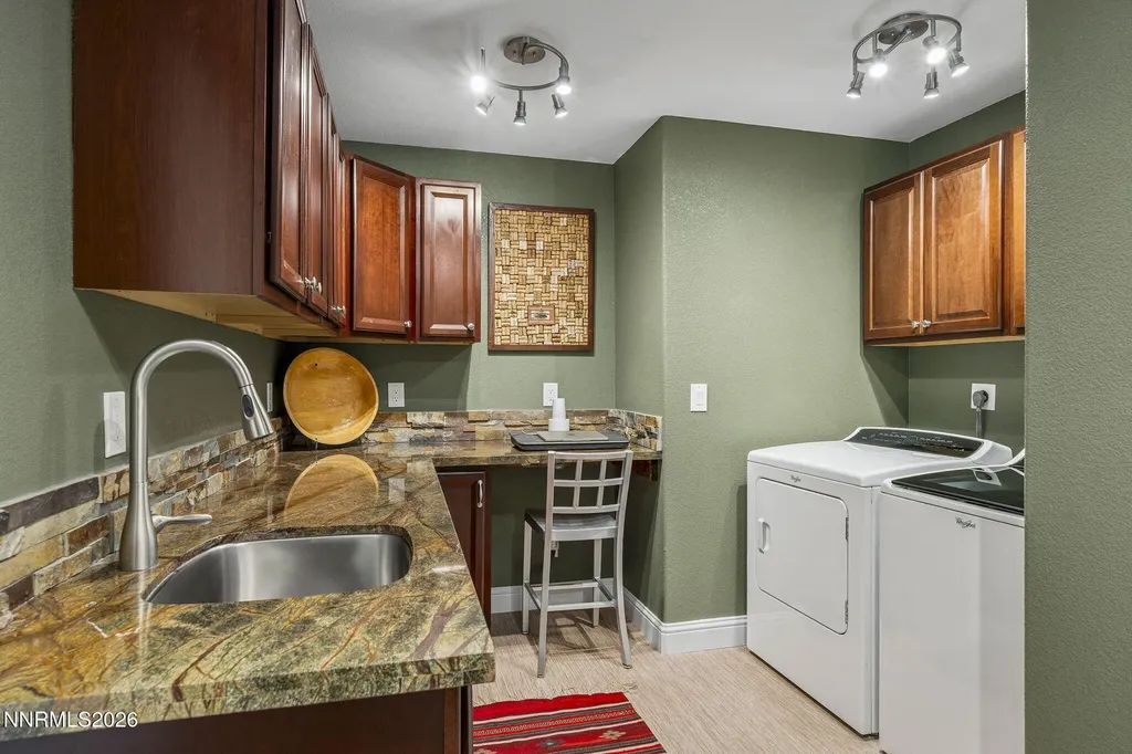 1324 Tamzy Gardnerville NV 89410