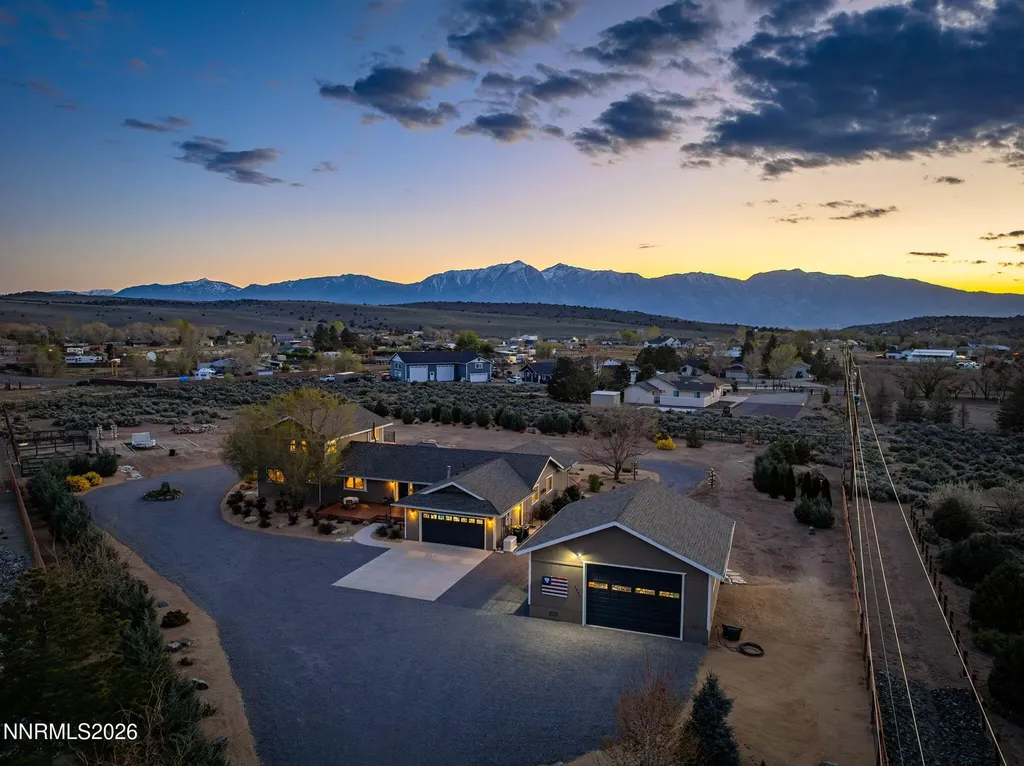 1324 Tamzy Gardnerville NV 89410
