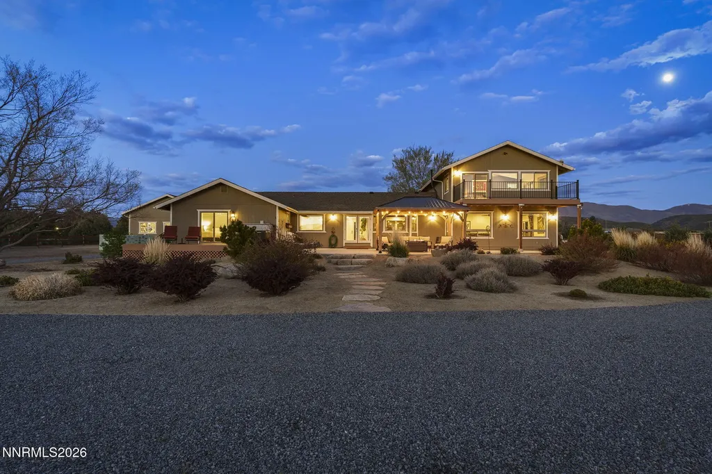 1324 Tamzy Gardnerville NV 89410