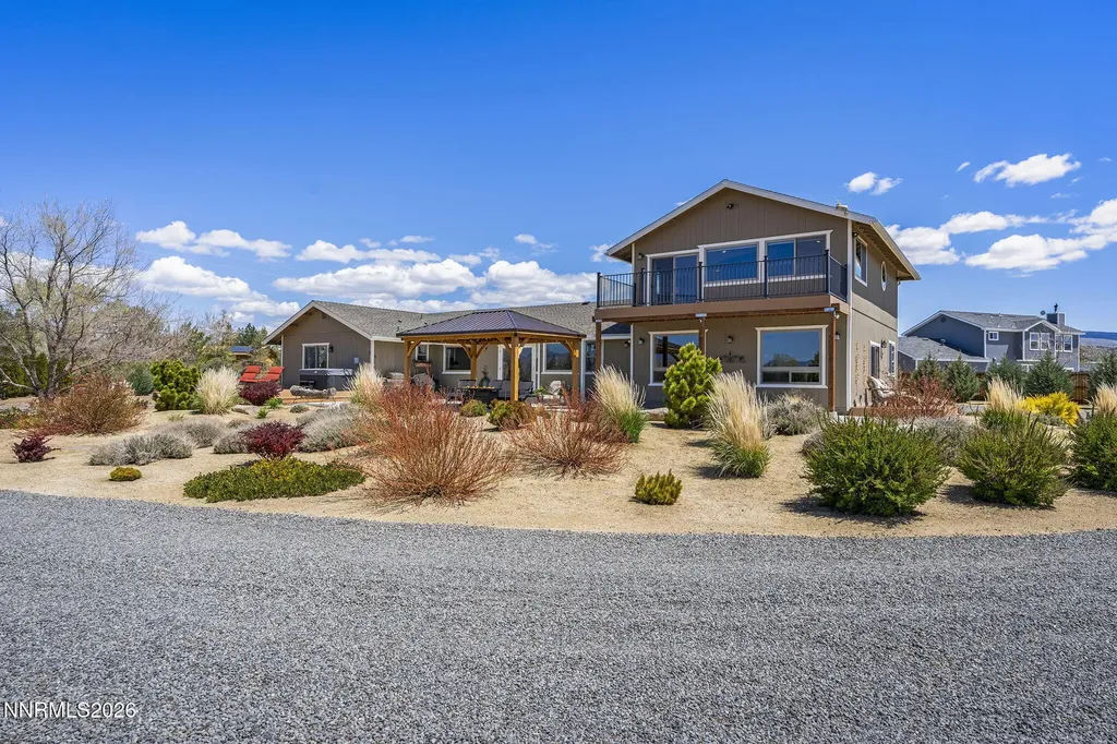 1324 Tamzy Gardnerville NV 89410