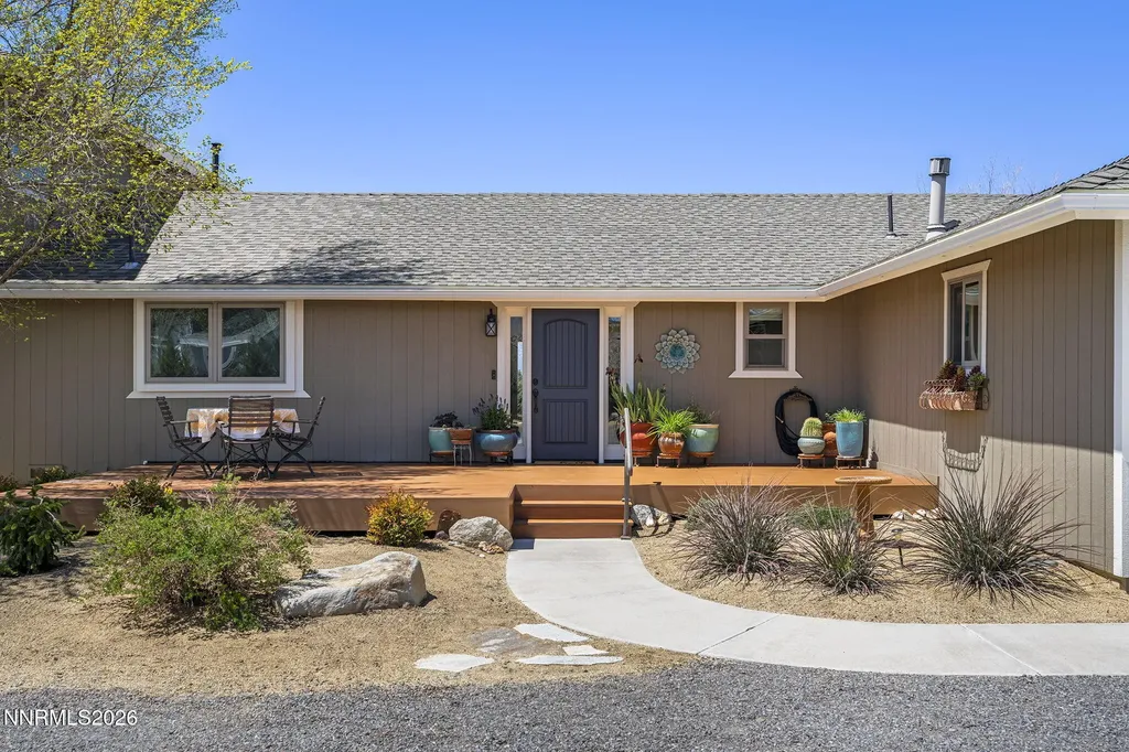 1324 Tamzy Gardnerville NV 89410