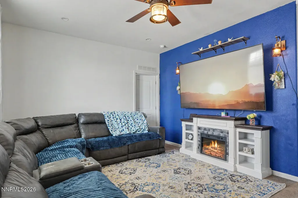 5878 Martin Fallon NV 89406