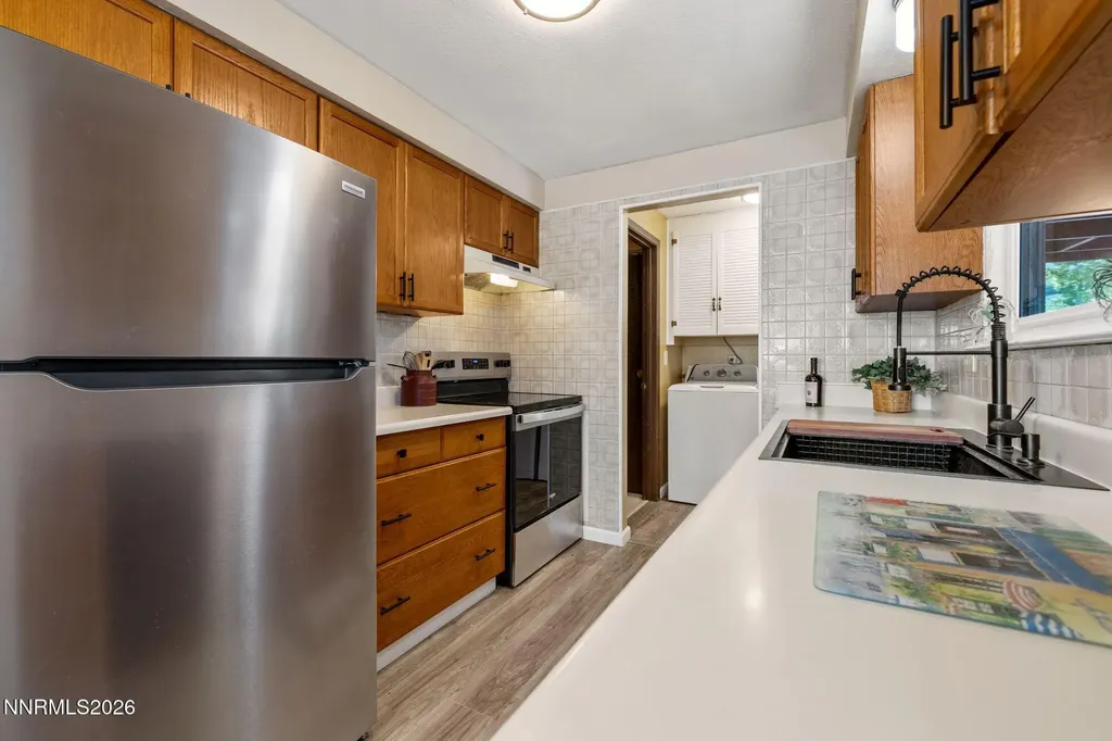 14005 Perlite Reno NV 89521