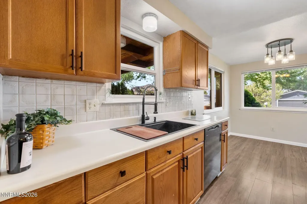 14005 Perlite Reno NV 89521