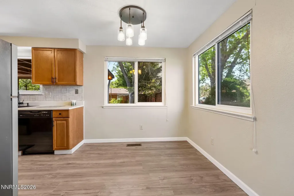 14005 Perlite Reno NV 89521