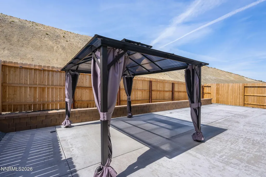 892 Bobcat Ridge Sparks NV 89436