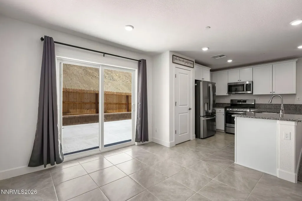892 Bobcat Ridge Sparks NV 89436