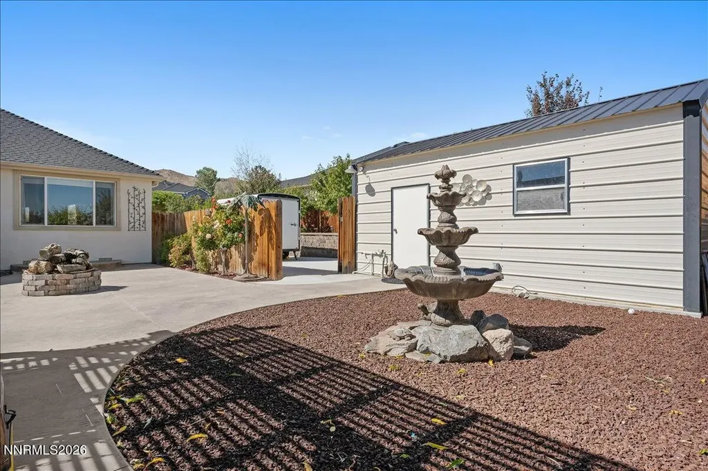 1056 Sticklebract Sparks NV 89441