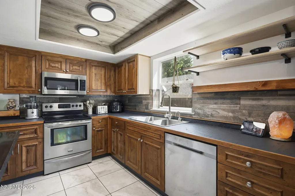 6296 Canyon Park Reno NV 89523