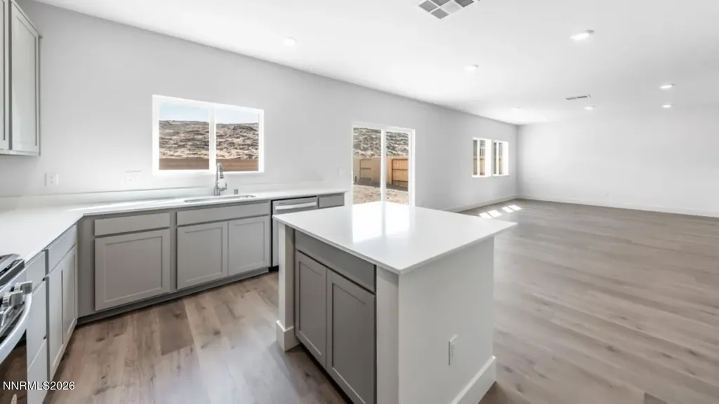 4363 Single Pine Sparks NV 89436