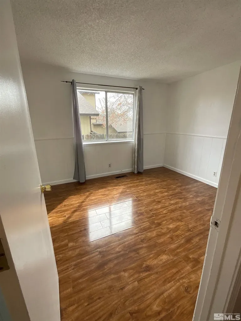 3268 Bunker Hill Sparks NV 89431