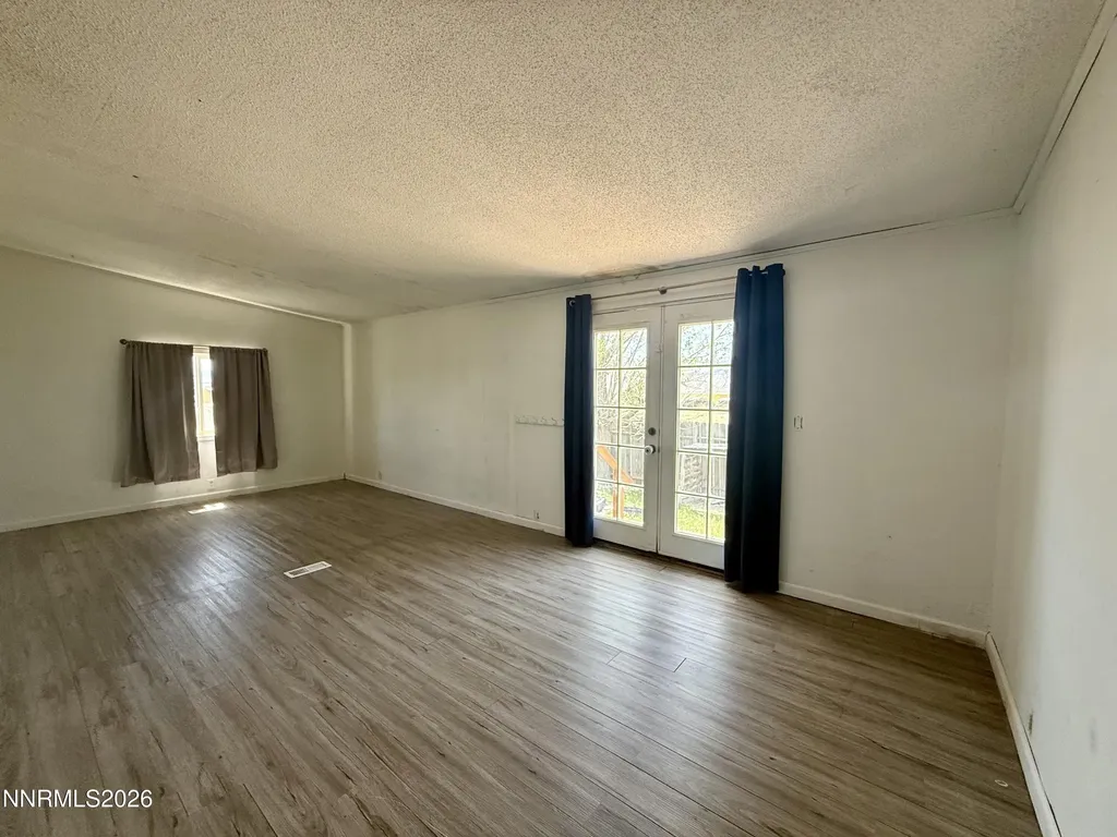5865 Wren Winnemucca NV 89445