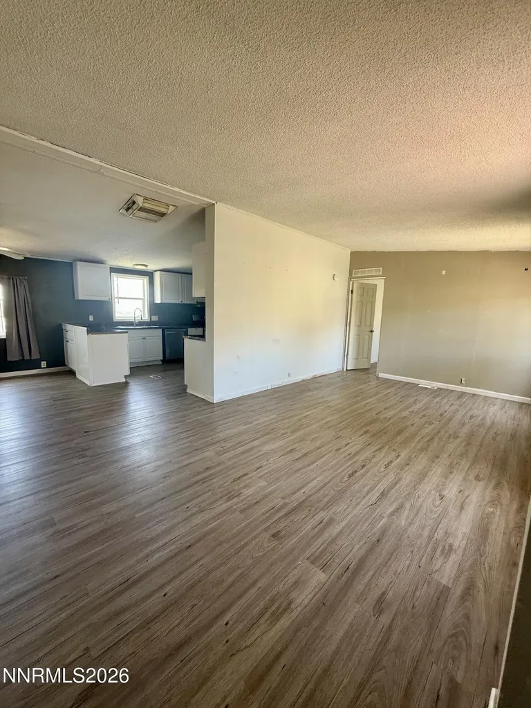 5865 Wren Winnemucca NV 89445