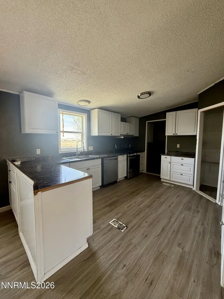 5865 Wren Winnemucca NV 89445