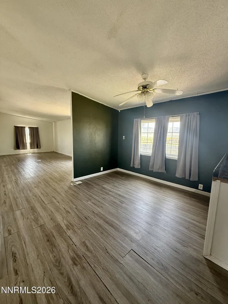 5865 Wren Winnemucca NV 89445