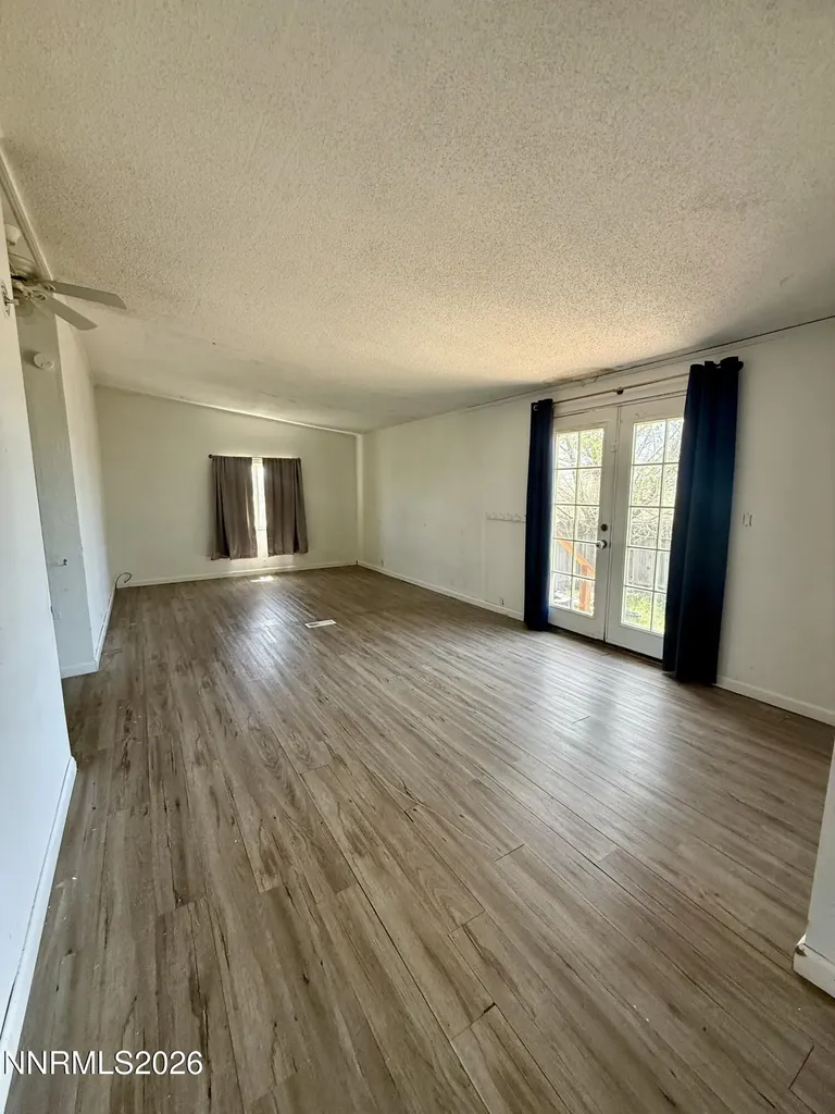 5865 Wren Winnemucca NV 89445