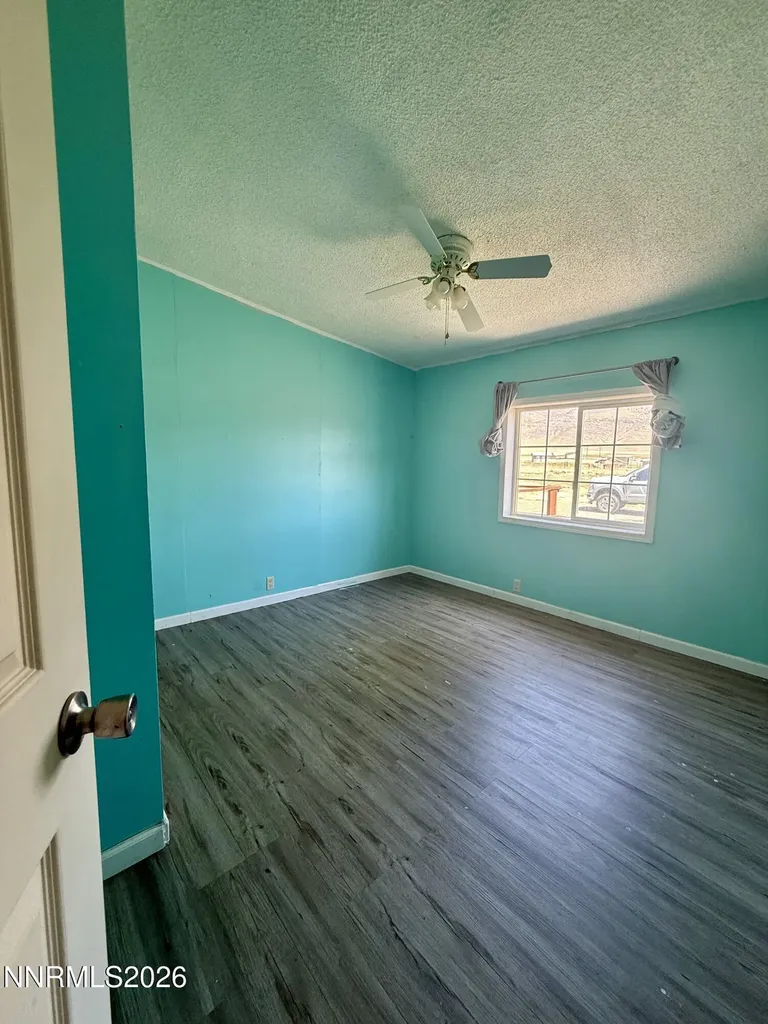 5865 Wren Winnemucca NV 89445