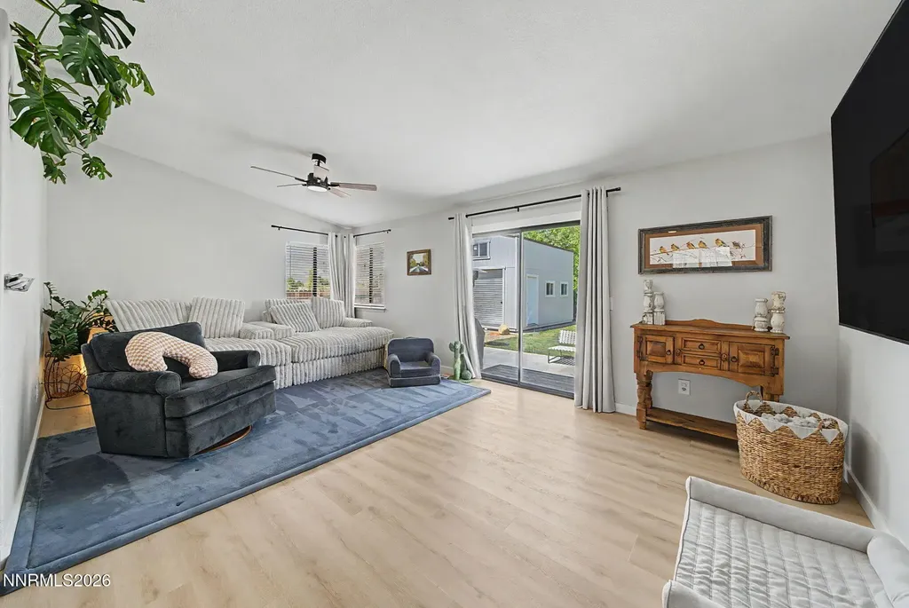1492 Kathy Gardnerville NV 89460