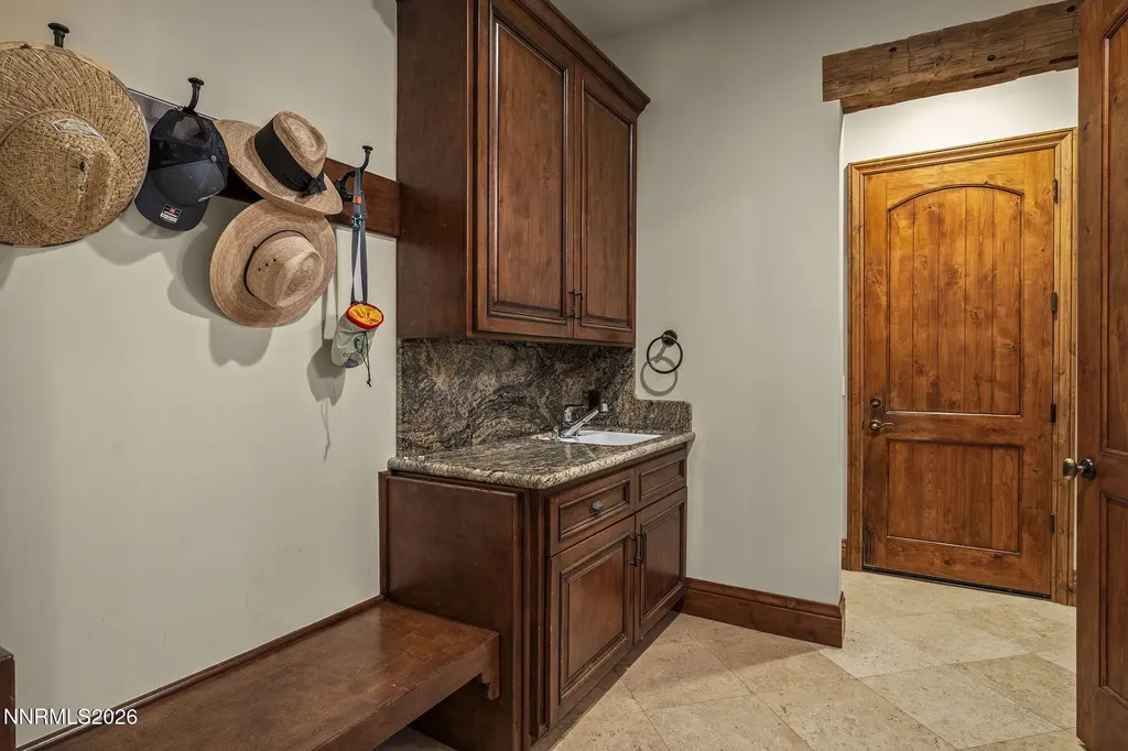 255 Timbercreek Reno NV 89511
