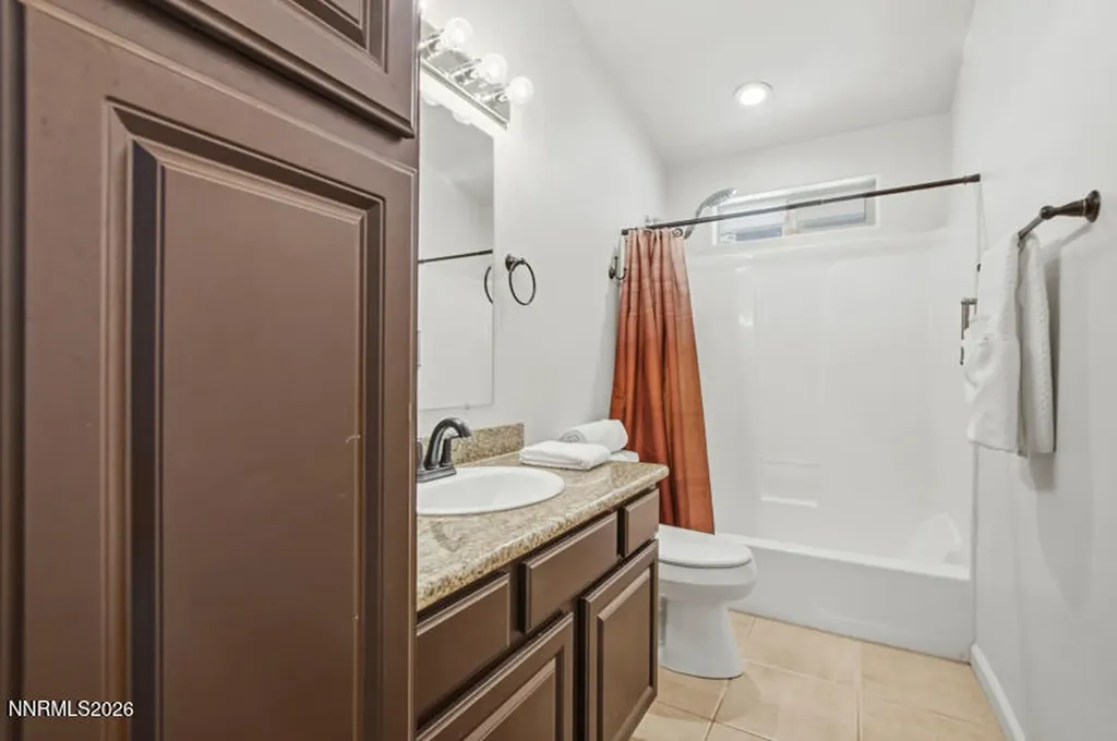 1367 Calavaras Reno NV 89521