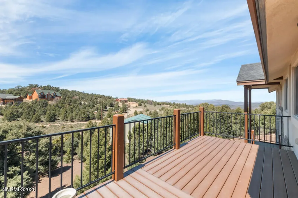 1367 Calavaras Reno NV 89521