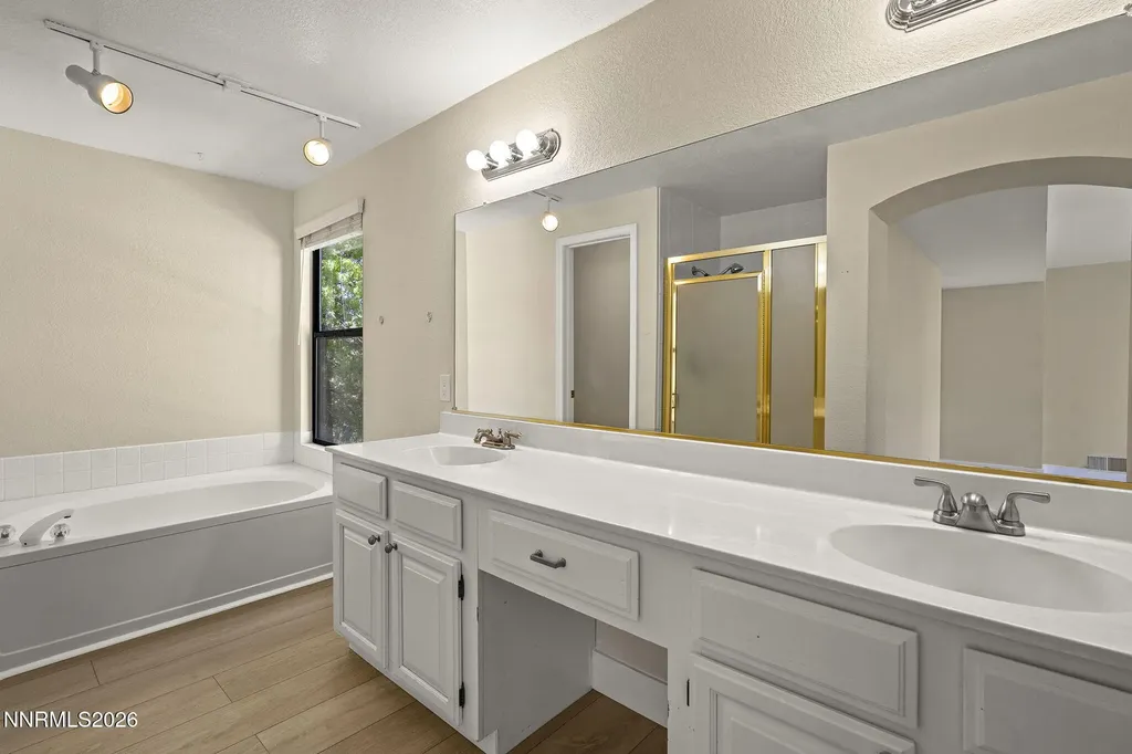 3320 Thornhill Reno NV 89509