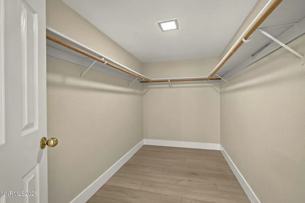3320 Thornhill Reno NV 89509