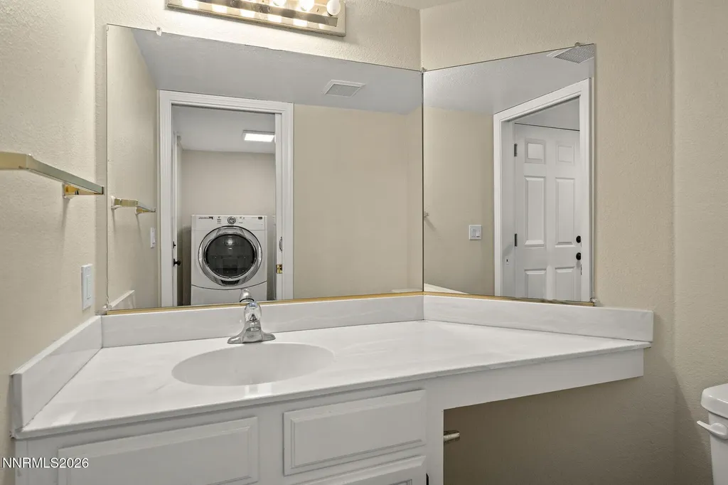 3320 Thornhill Reno NV 89509