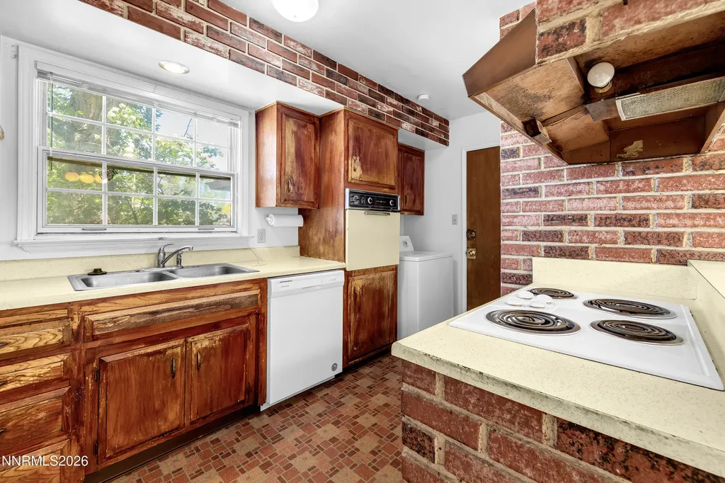 505 Gregory Sparks NV 89431