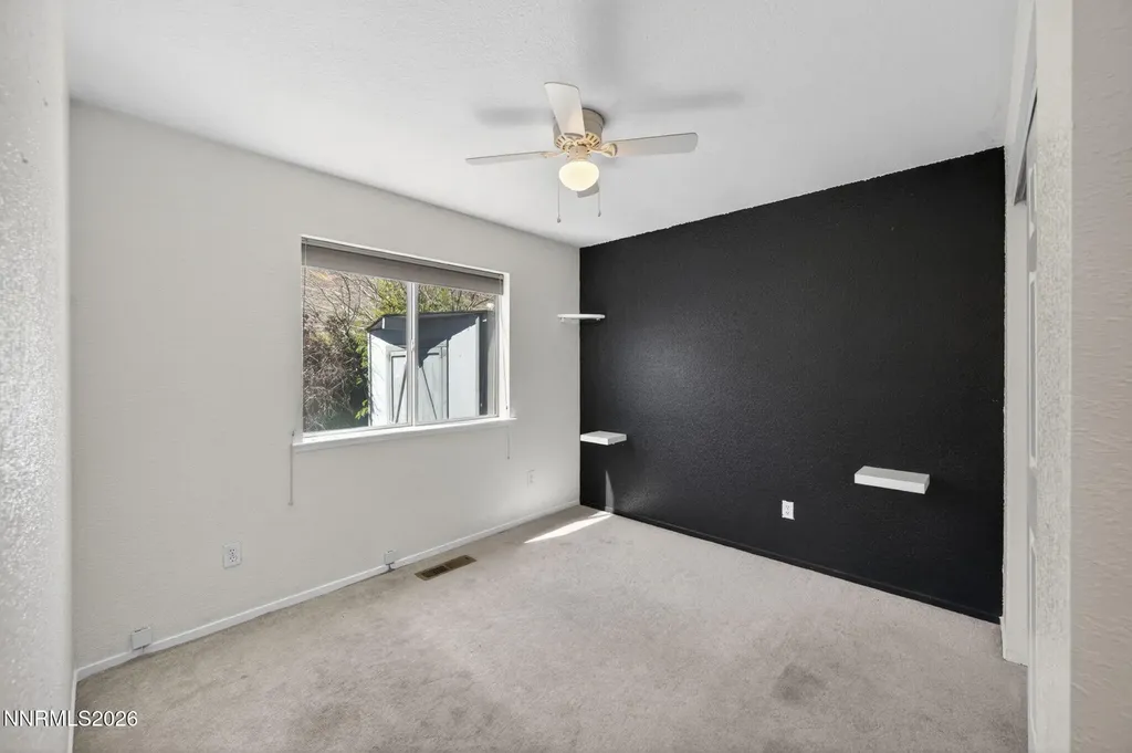 408 Ave De La Bleu De Clair Sparks NV 89434