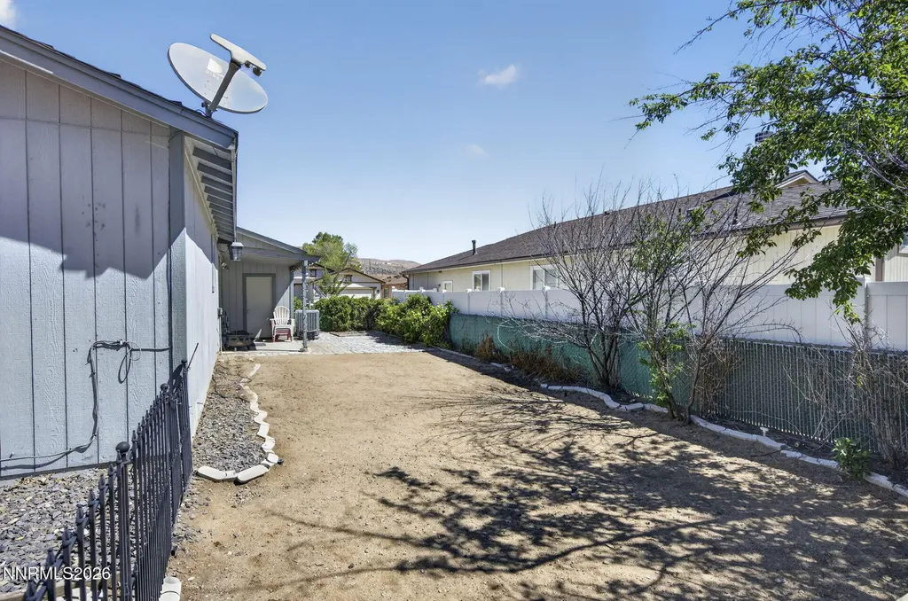 408 Ave De La Bleu De Clair Sparks NV 89434
