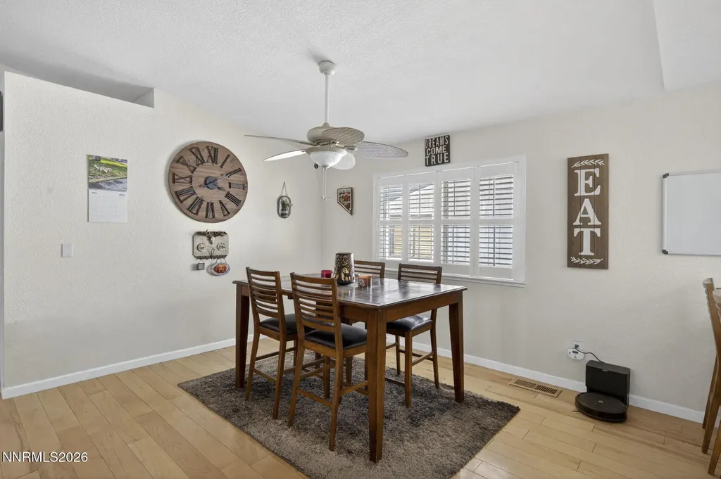 408 Ave De La Bleu De Clair Sparks NV 89434