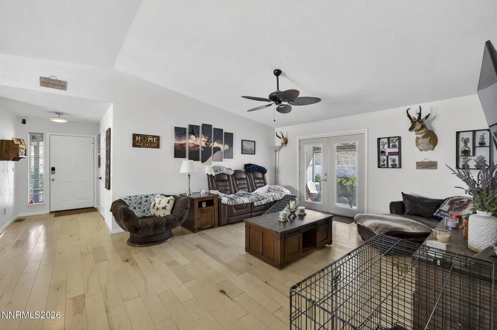 408 Ave De La Bleu De Clair Sparks NV 89434