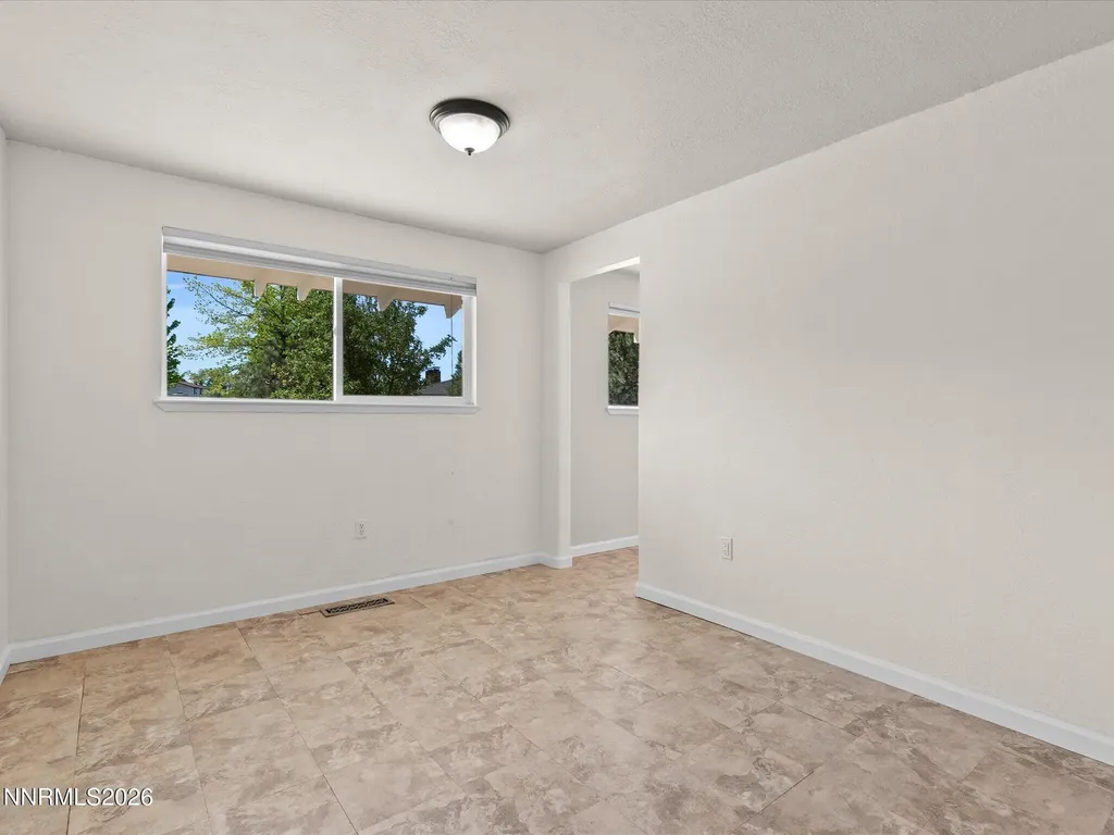 1529 Valley View Carson City NV 89701