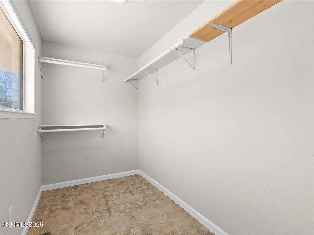 1529 Valley View Carson City NV 89701
