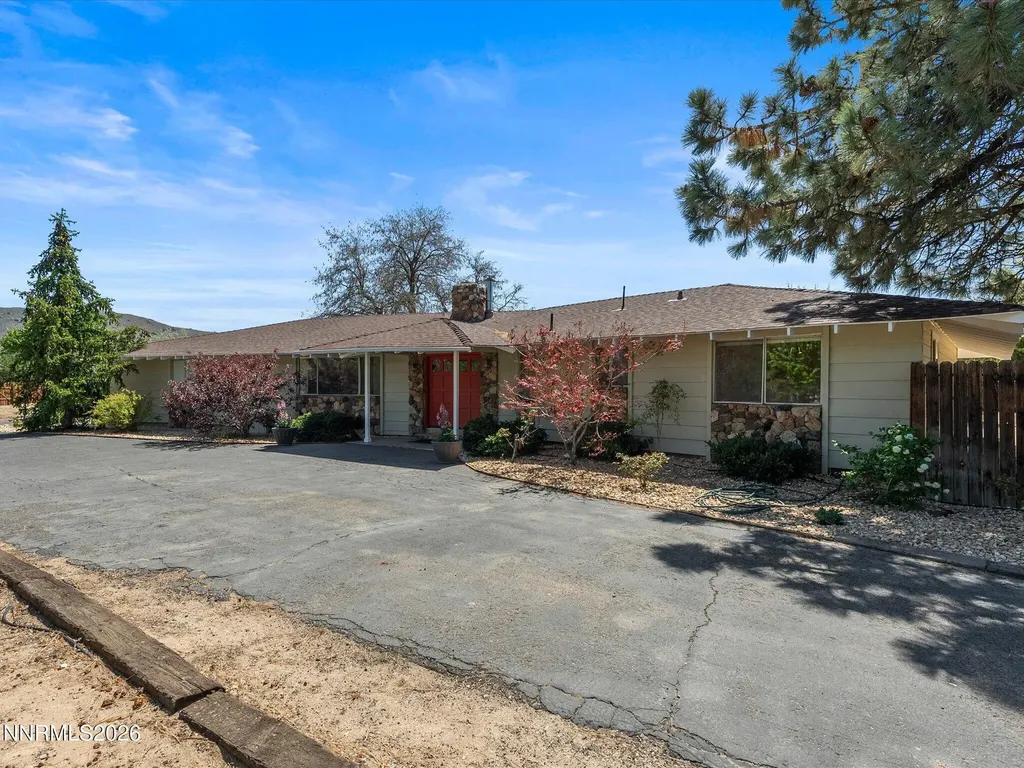 1529 Valley View Carson City NV 89701