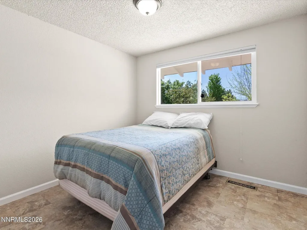 1529 Valley View Carson City NV 89701