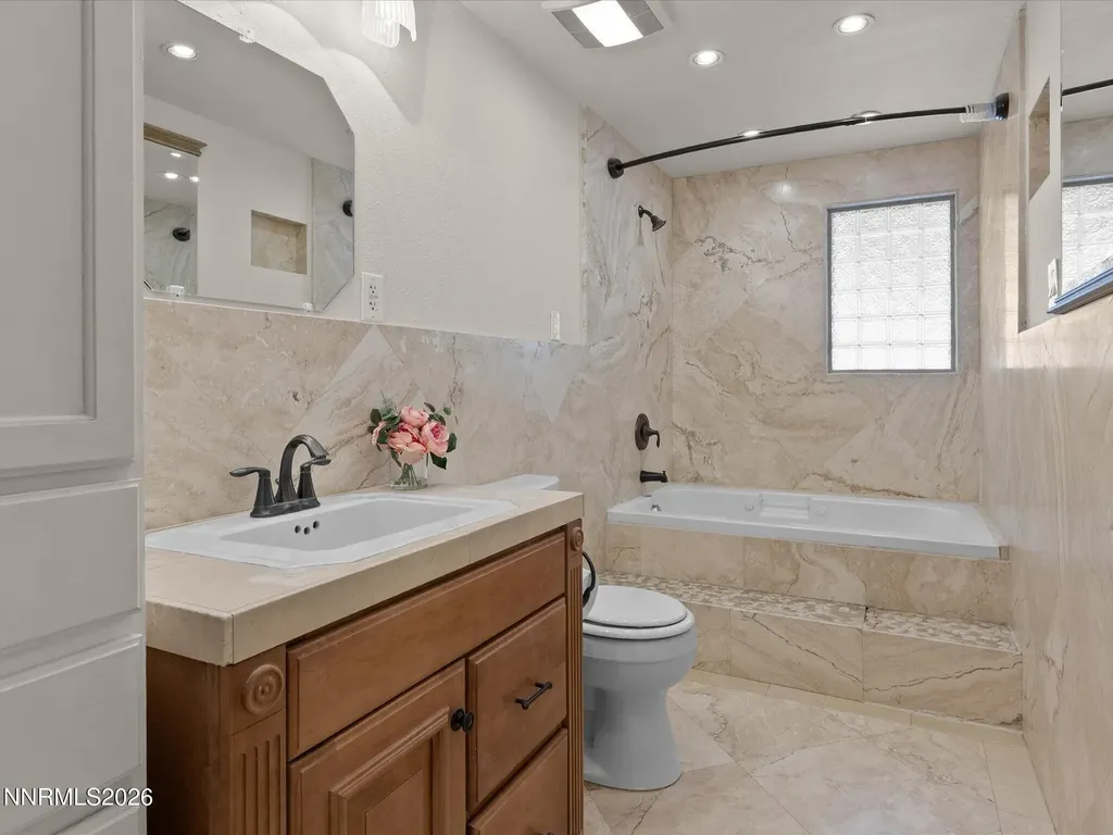 1529 Valley View Carson City NV 89701
