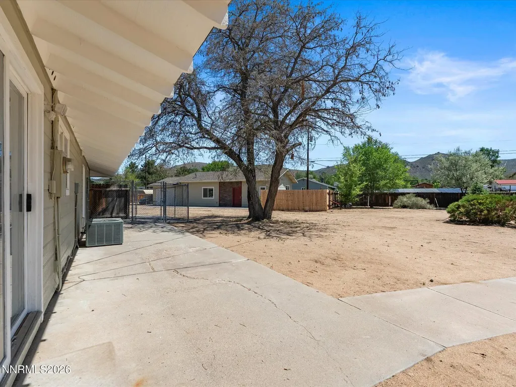 1529 Valley View Carson City NV 89701