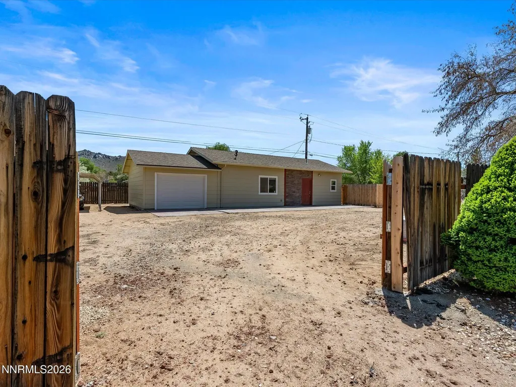 1529 Valley View Carson City NV 89701
